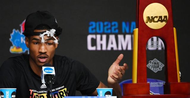 开云网站入口官网-乐透末位摘下新科MOP 骑士转变方向巩固战力