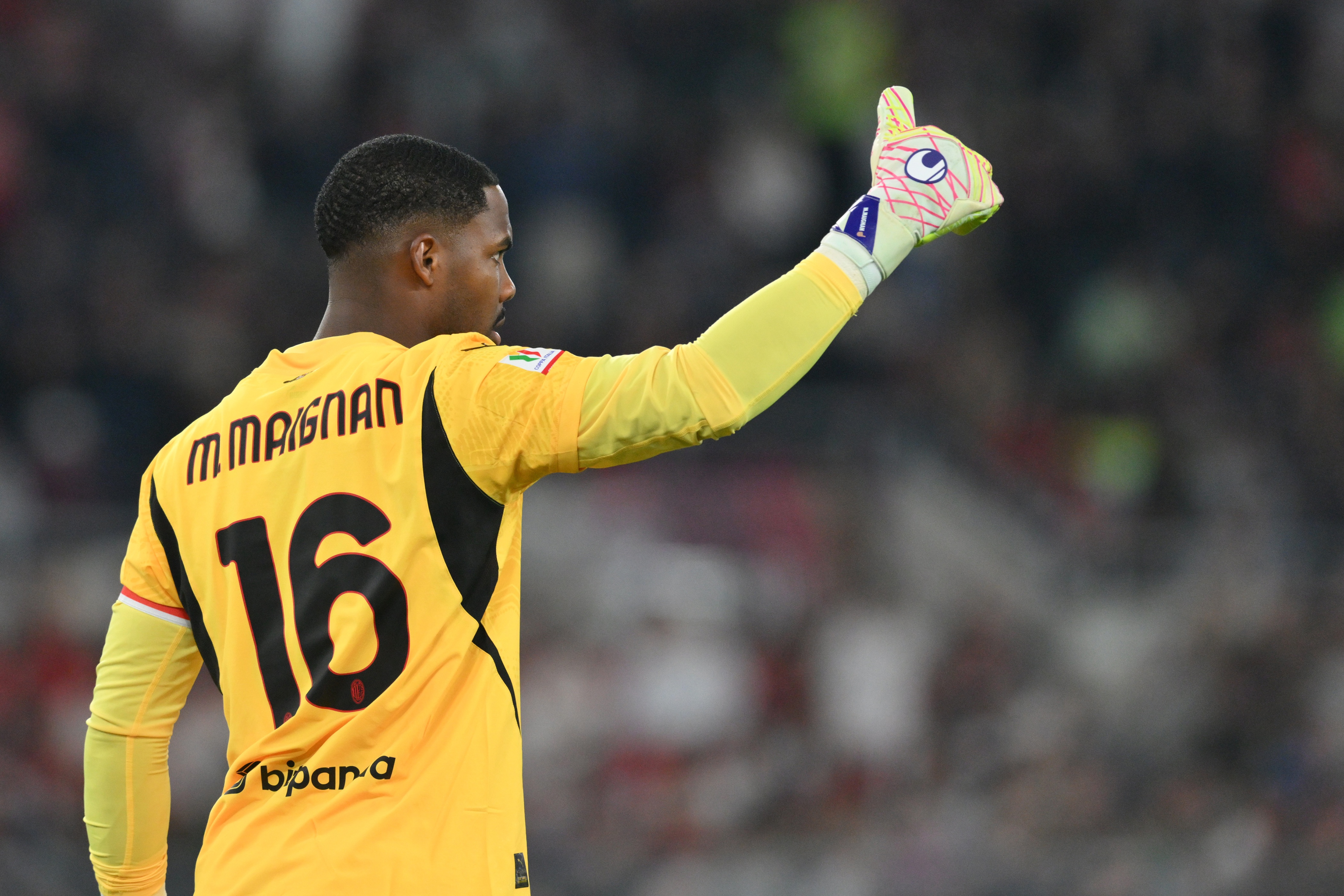 米体：迈尼昂在塔雷和阿莱格里等人努力下回心转意，现在接近续约